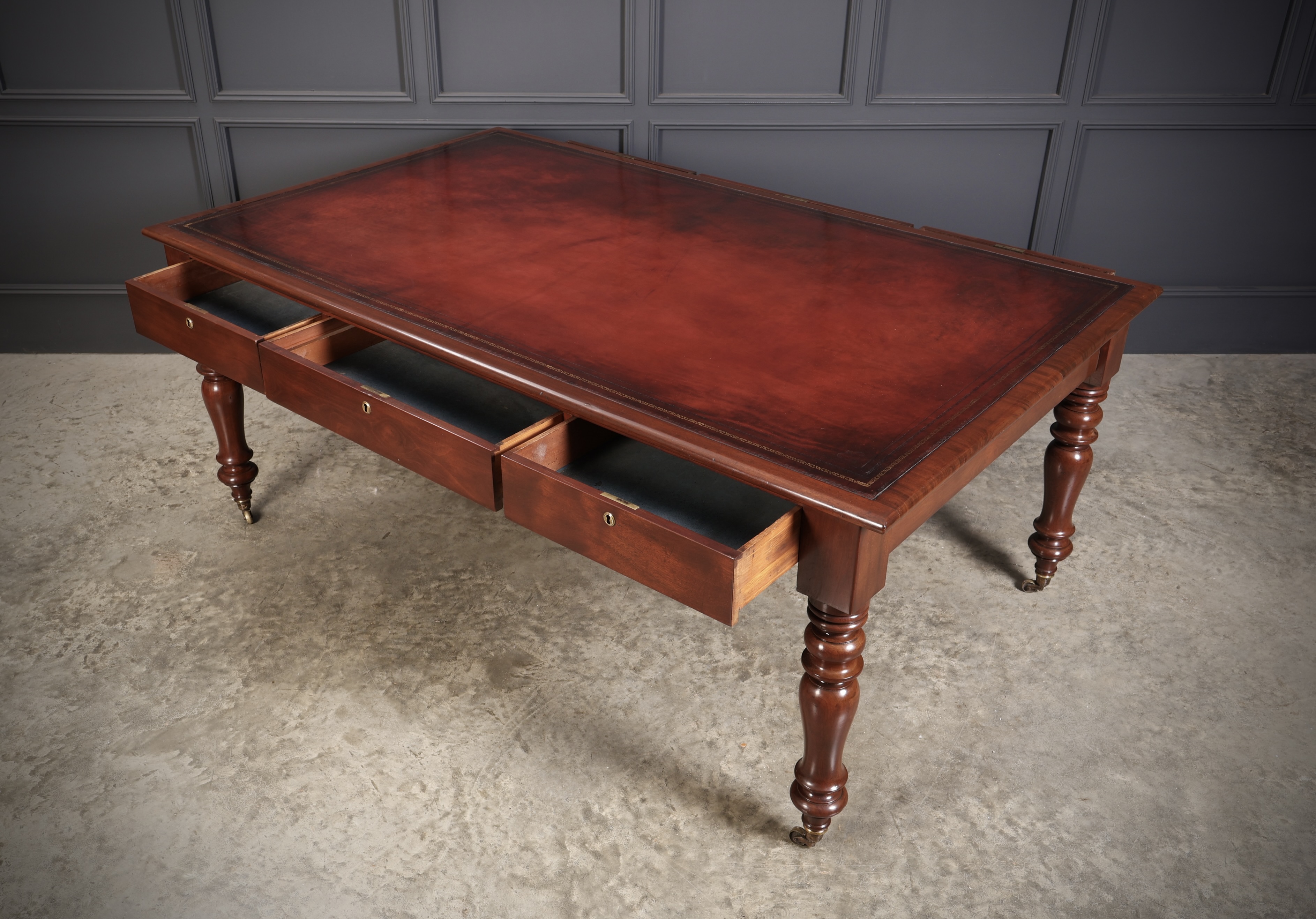 Large Early Victorian Mahogany & Leather Partners Writing Table - Image 9